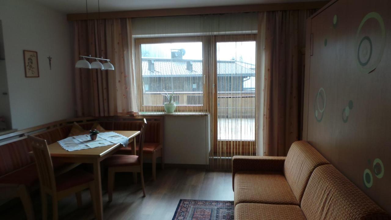 Sonnenappartement Mayrhofen Kamer foto